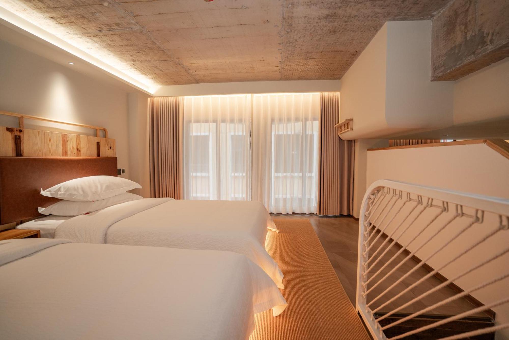 Patio Spring Holiday Inn -- Free Round Trip Pick-Up Service --Panoramic View Of Tianmen Mount Zhangjiajie Zimmer foto