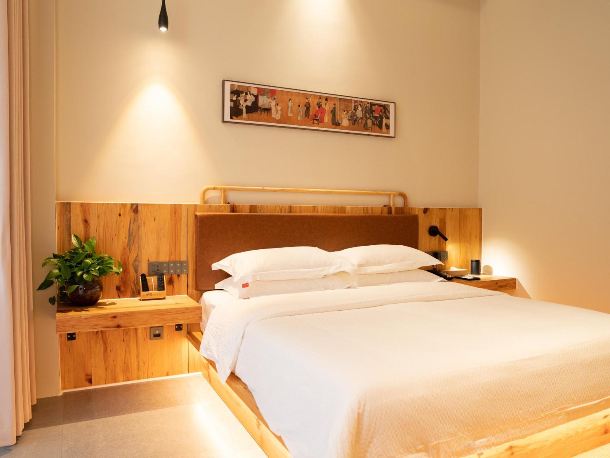 Patio Spring Holiday Inn -- Free Round Trip Pick-Up Service --Panoramic View Of Tianmen Mount Zhangjiajie Exterior foto